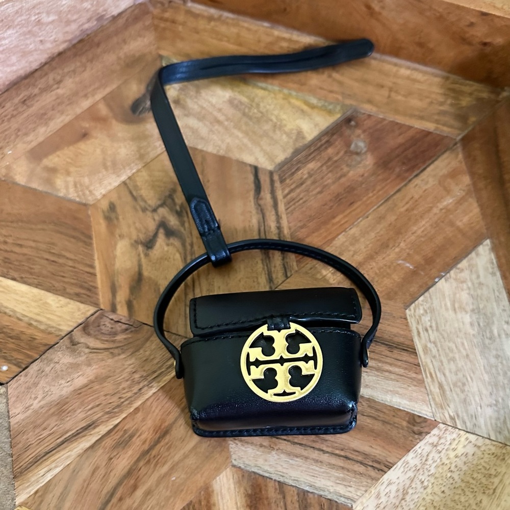 Tory Burch AirPods Case